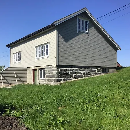 Gamlemgarden By Norgesbooking - House By The Sea * Longva
