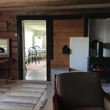 Gamlemgarden By Norgesbooking - House By The Sea Tatil Evi Longva