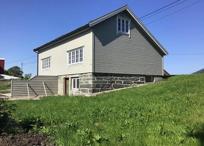 Gamlemgarden By Norgesbooking - House By The Sea * Longva