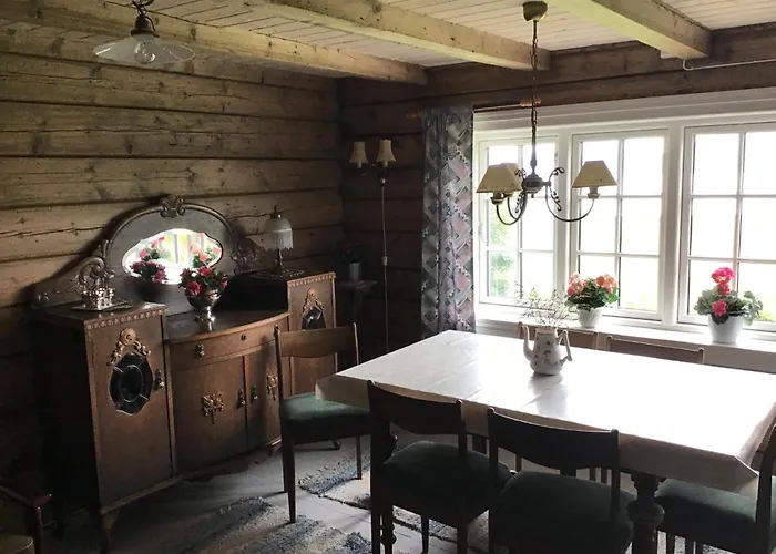 Gamlemgarden By Norgesbooking - House By The Sea