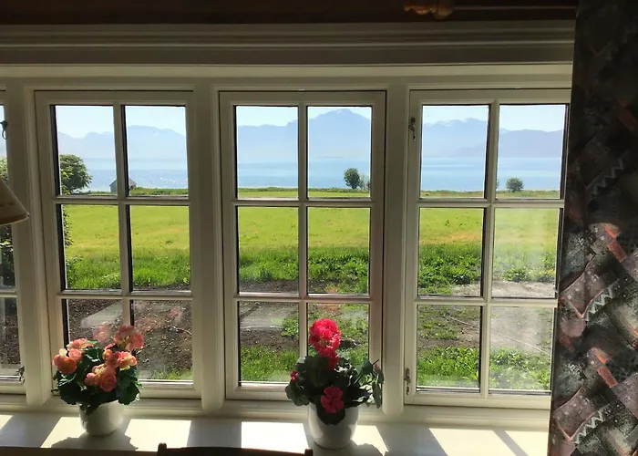 Gamlemgarden By Norgesbooking - House By The Sea Longva